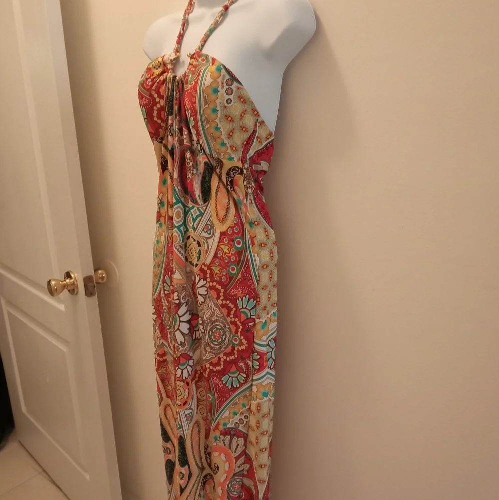 NWT🎁FREE GIFT INCLUDED🎁Maxi, Push-Up Pads Bra, Stretchable Strap Halter Neck - Picture 6 of 12